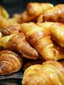 Solution croissant,pâtisserie,France