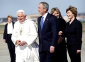 Solution George Bush,Pape,catholique