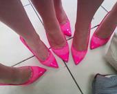 Answer high heels,tiles,pink